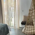 Aellia & Leros Bed & Breakfast 3*