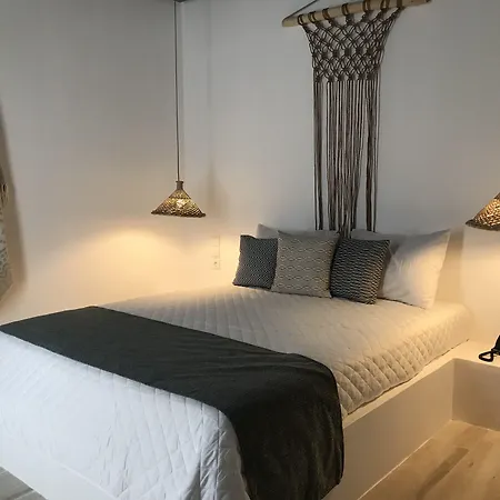 Aellia & Leros Lakkíon