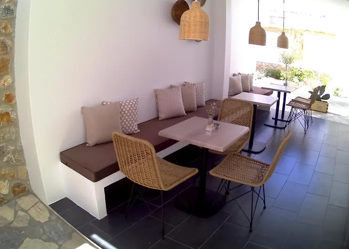 B&B Aellia & Leros 3*