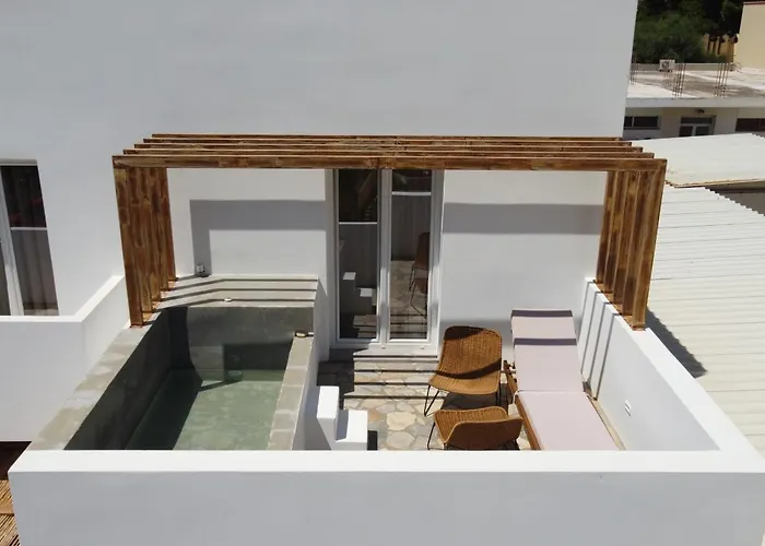 Aellia & Leros Lakkíon