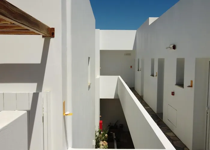 Aellia & Leros Bed & Breakfast 3*